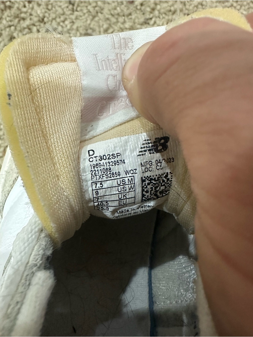 New Balance The Intelligent Choice CT302 Women’s Sneakers Size 9 White Pink Gray - Picture 6 of 7